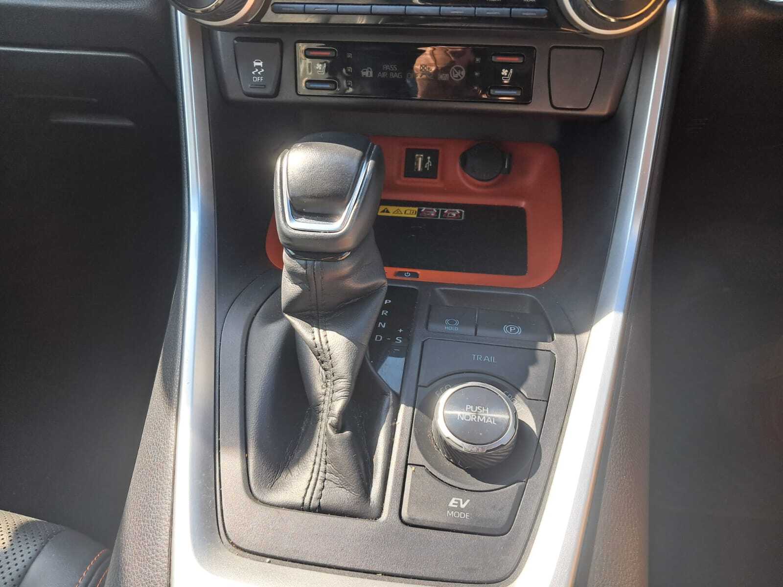 Toyota RAV4 2.5 HYBRID GX-R E-FOUR