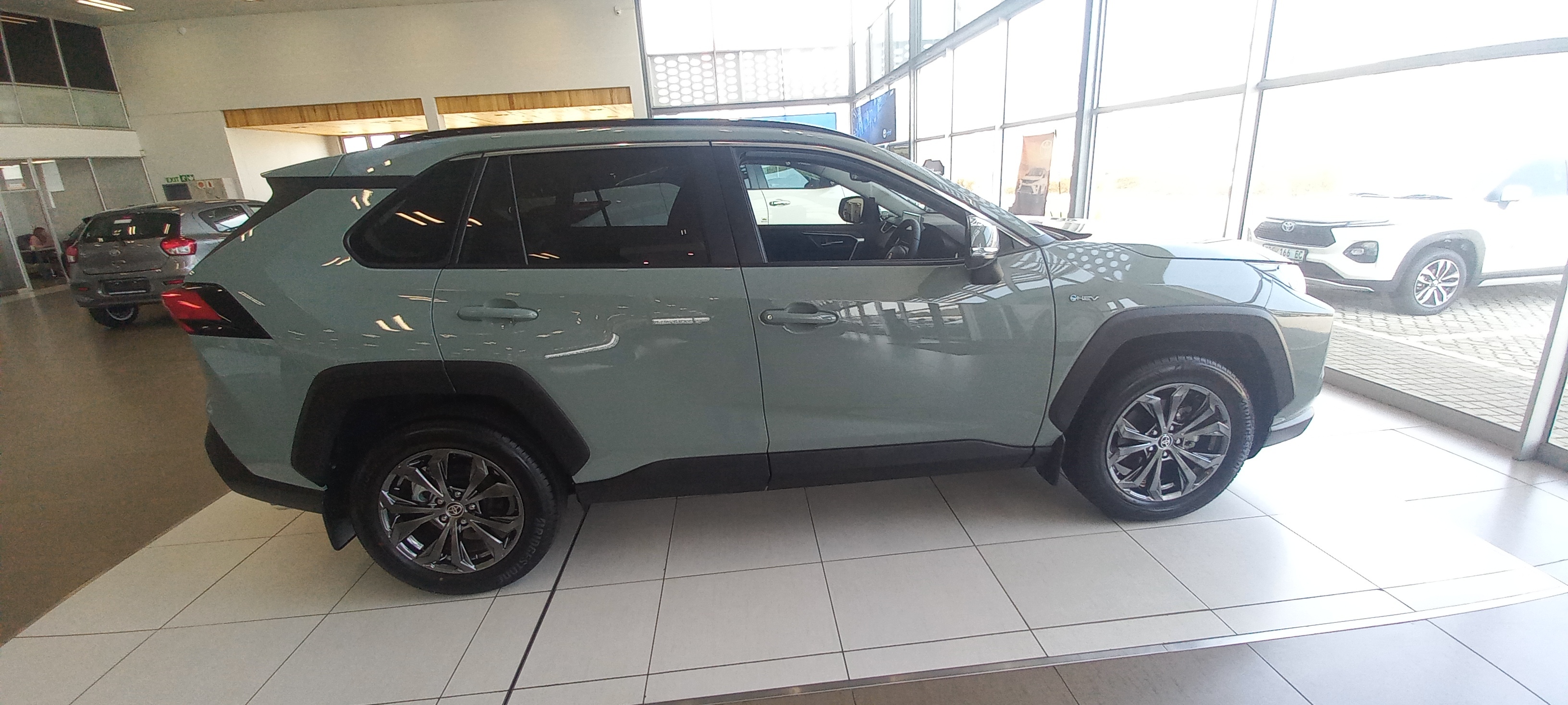 Toyota RAV4 2.5 HYBRID GX-R E-FOUR