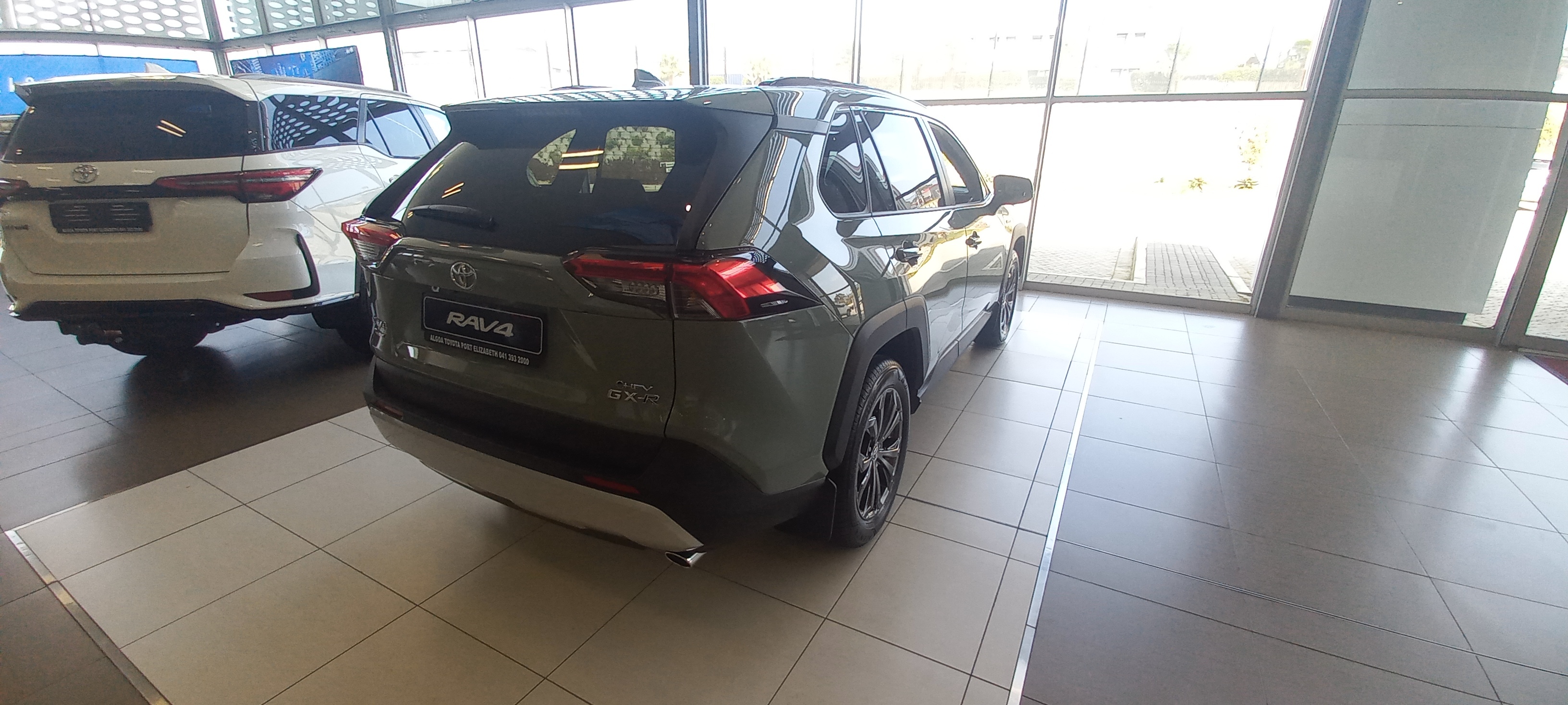 Toyota RAV4 2.5 HYBRID GX-R E-FOUR