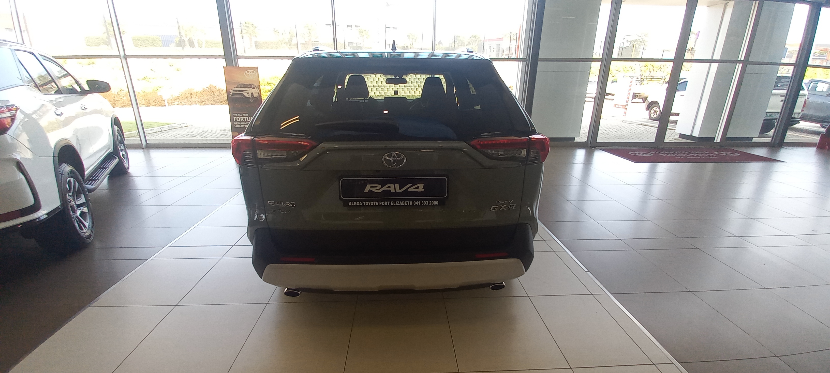 Toyota RAV4 2.5 HYBRID GX-R E-FOUR