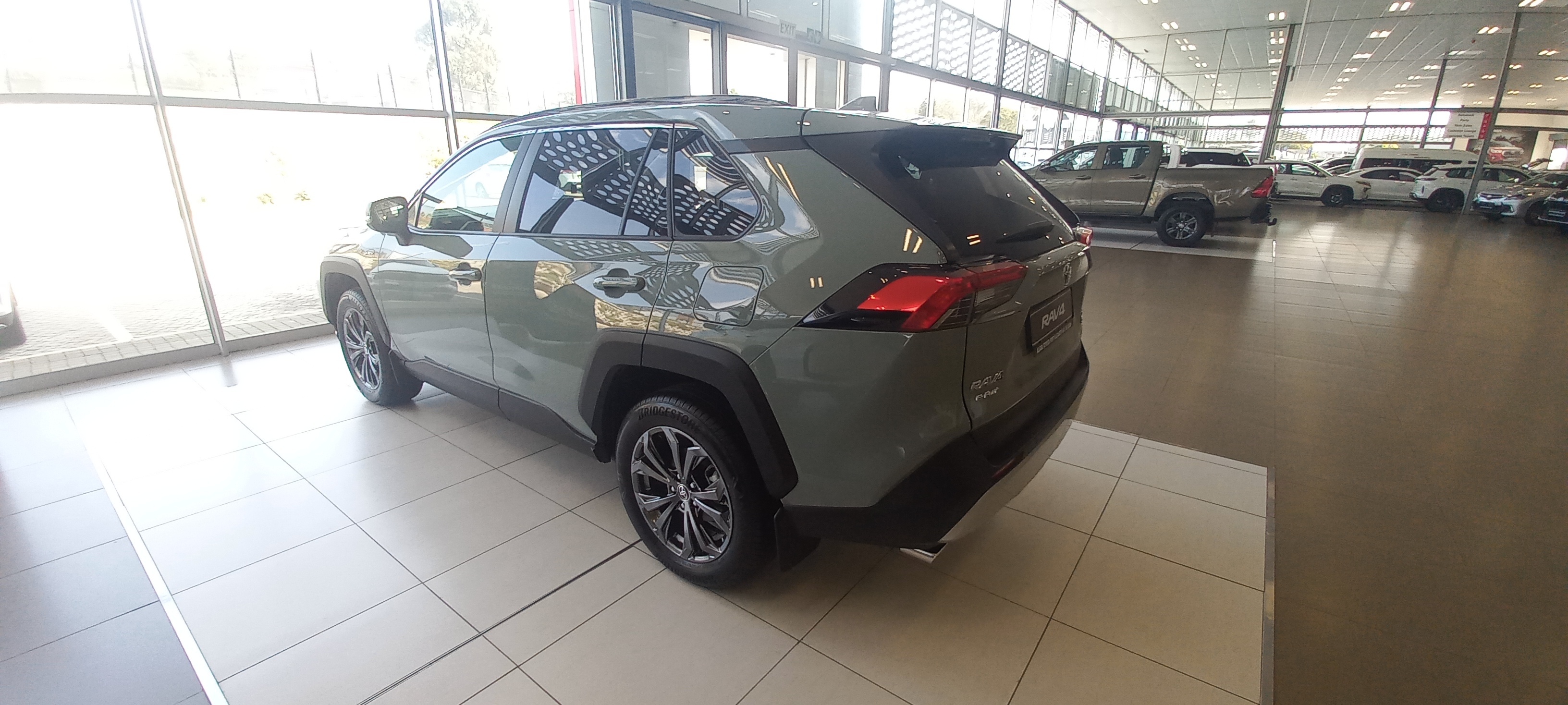 Toyota RAV4 2.5 HYBRID GX-R E-FOUR