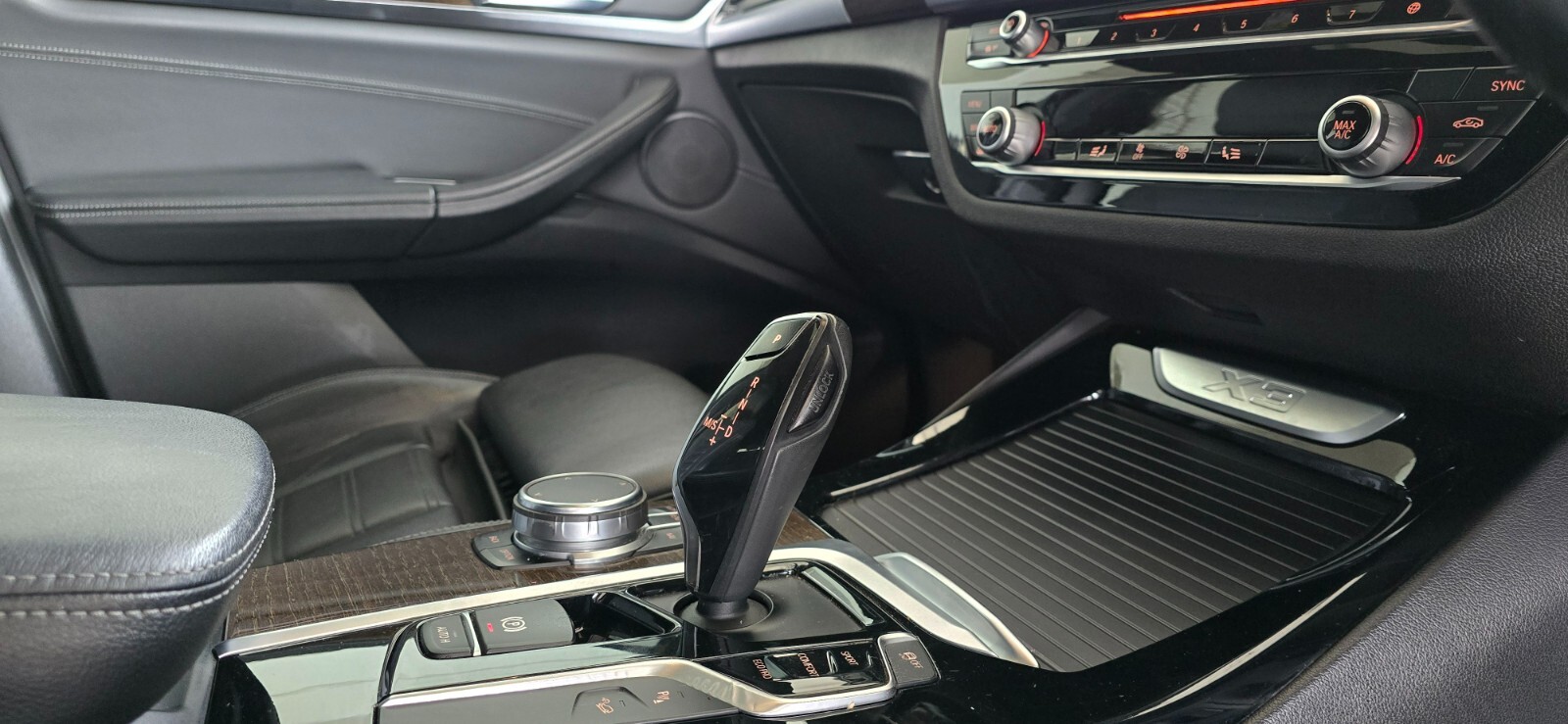 BMW X3 xDRIVE 20d M-SPORT (G01)