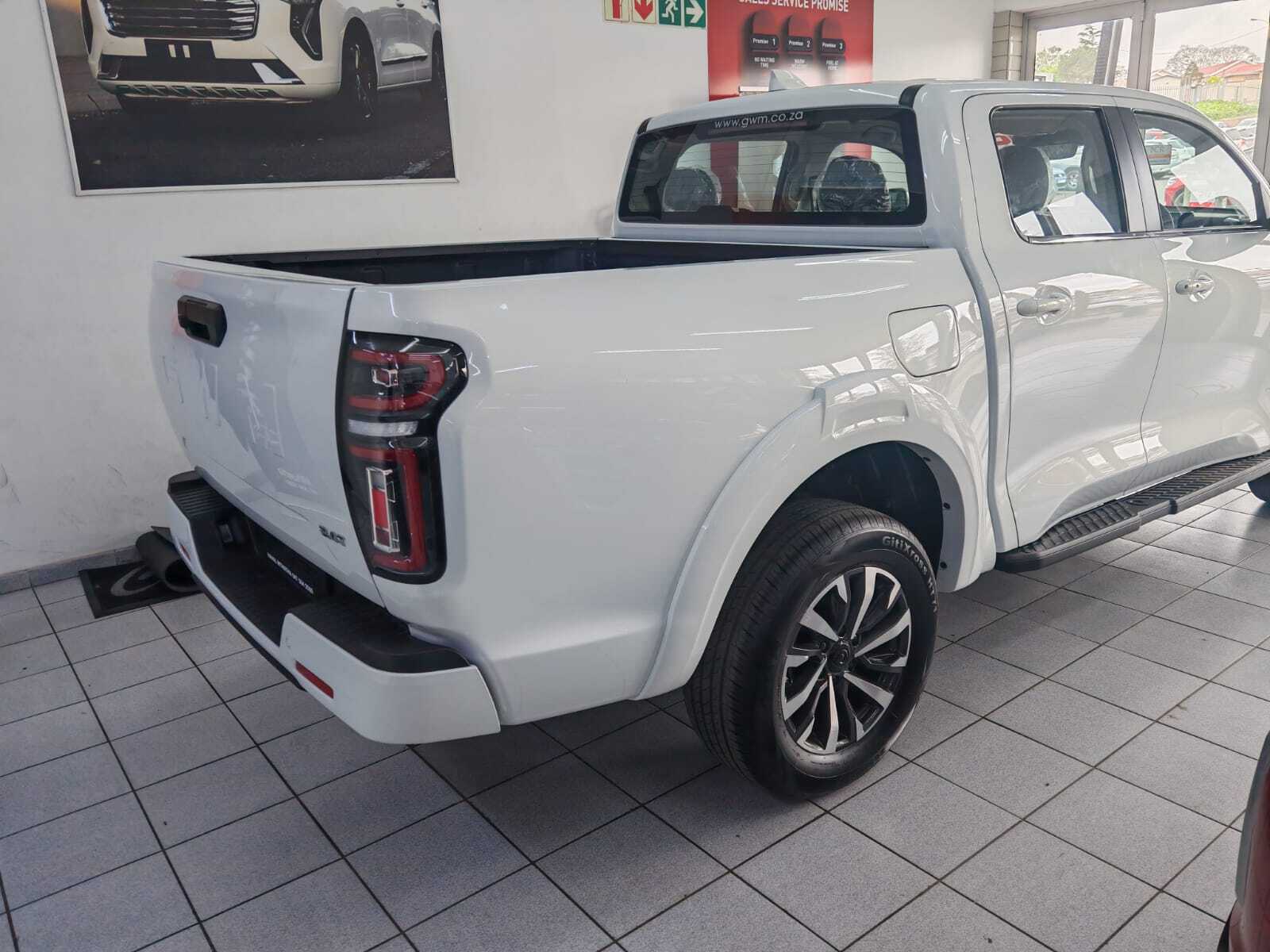 GWM P300 2.4T DOUBLE CAB LS 4X4