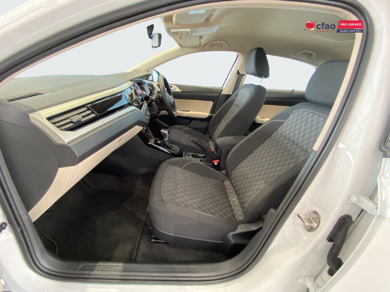 Volkswagen Polo SEDAN 1.0TSI LIFE