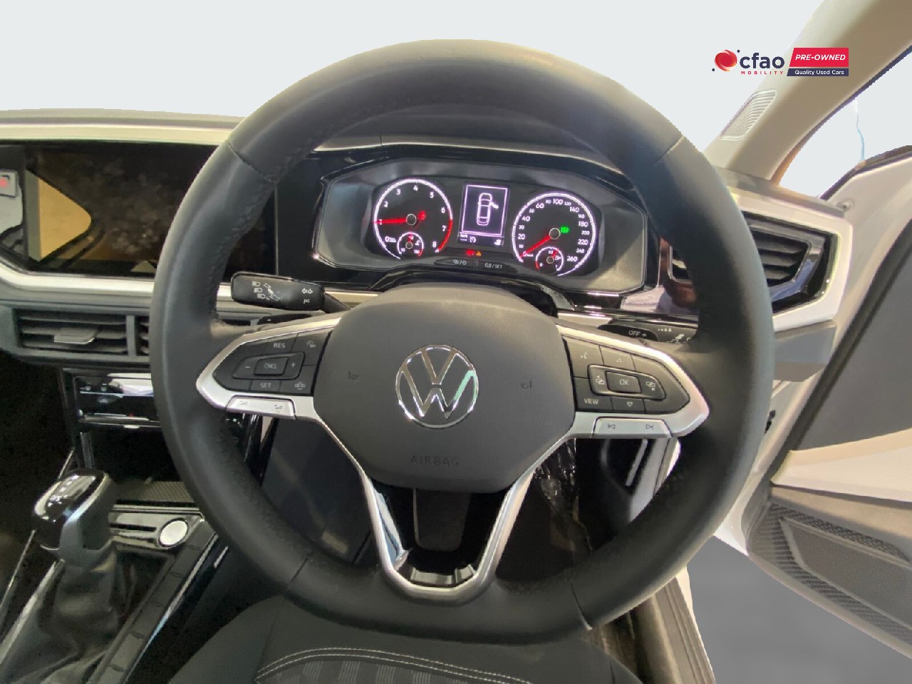 Volkswagen Polo SEDAN 1.0TSI LIFE