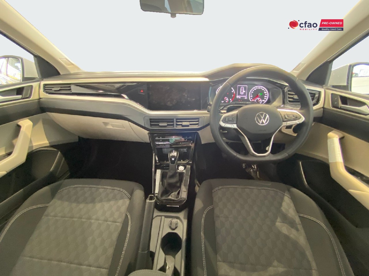 Volkswagen Polo SEDAN 1.0TSI LIFE