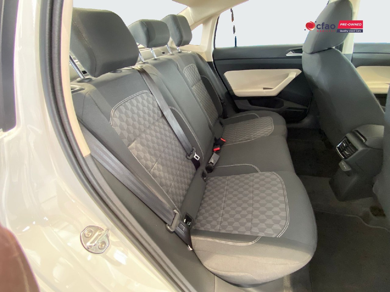 Volkswagen Polo SEDAN 1.0TSI LIFE