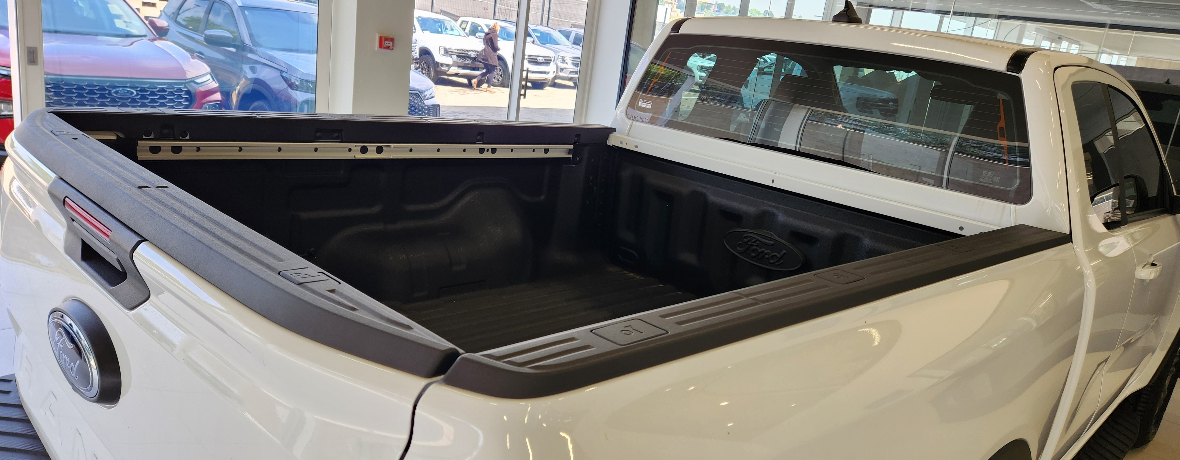 Ford Ranger 2.0L Turbo Super Cab XLT 4×2 HR 6AT