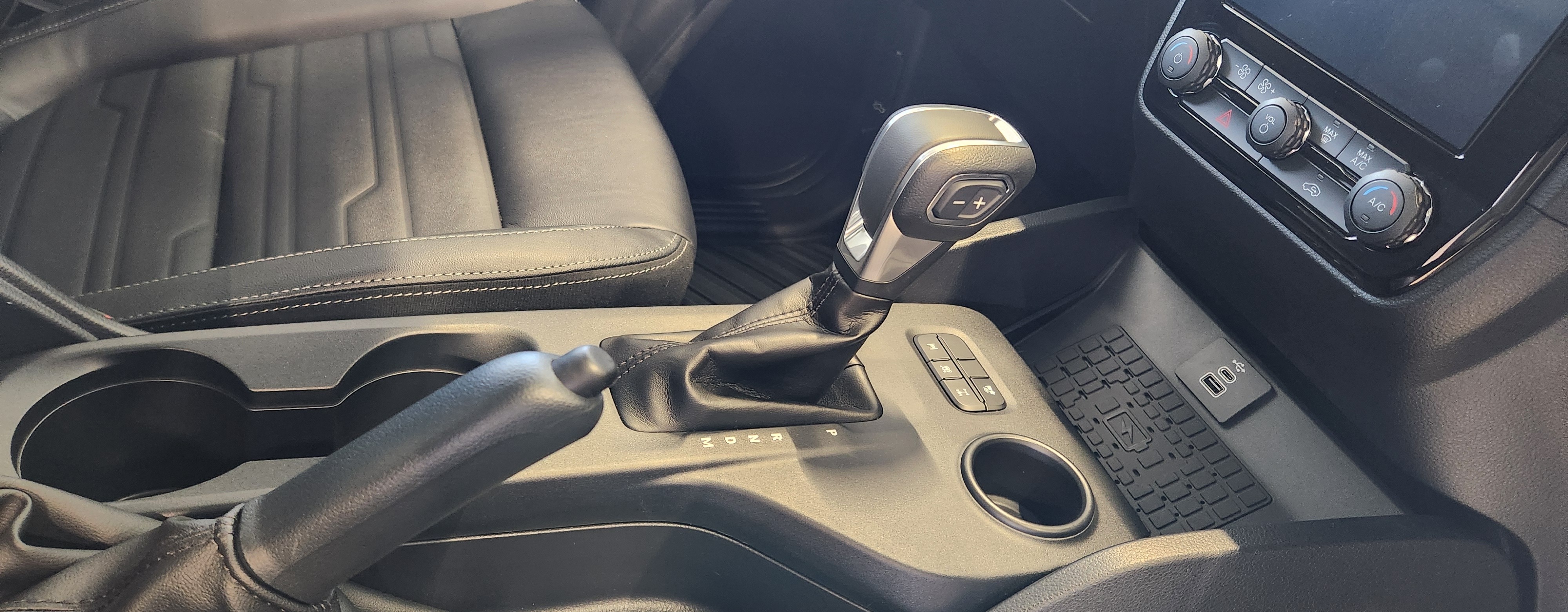 Ford Ranger 2.0L Turbo Super Cab XLT 4×2 HR 6AT