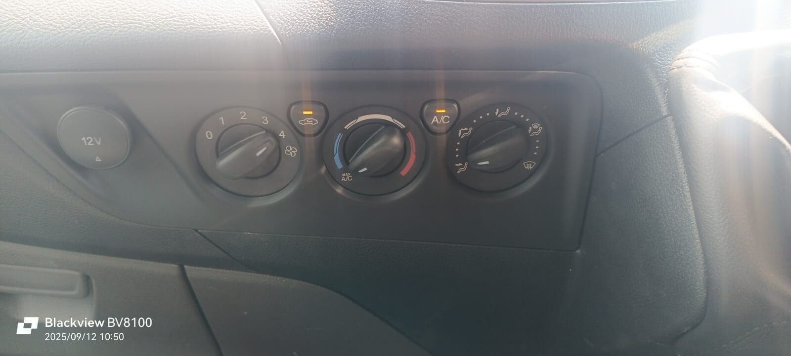 Ford Transit Custom PANEL VAN 2.2TDCI 92KW LWB AMBIENTE