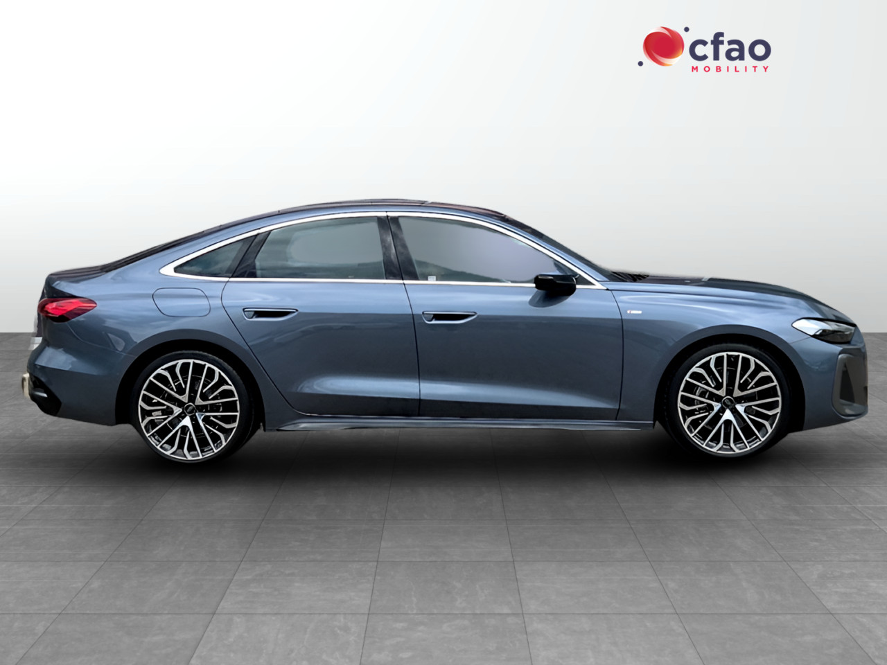 Audi A5 SEDAN TFSI S LINE
