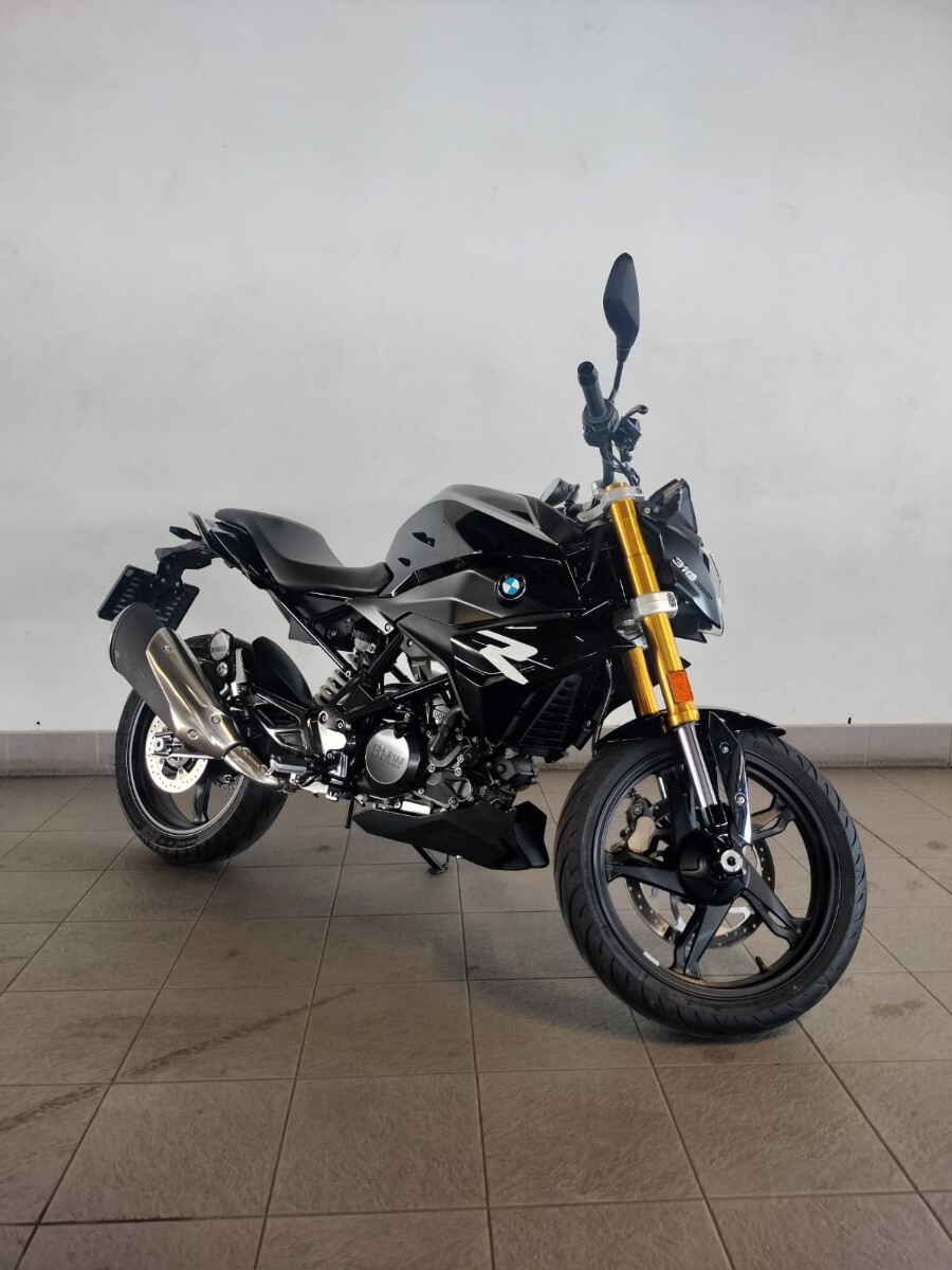 BMW G310 R COSMIC BLACK