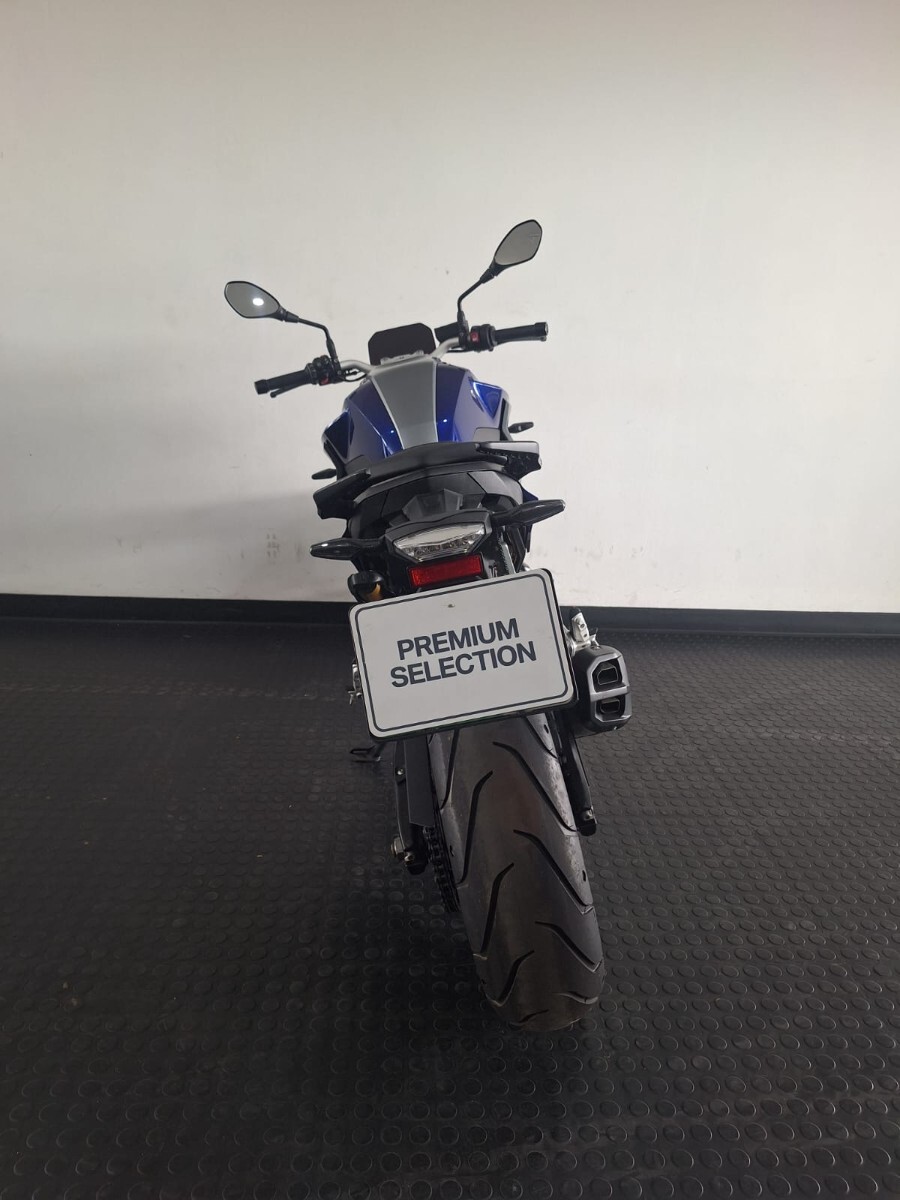 BMW F900 R