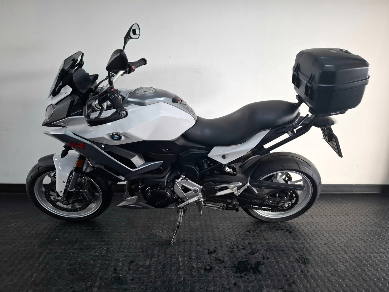 BMW F900 XR