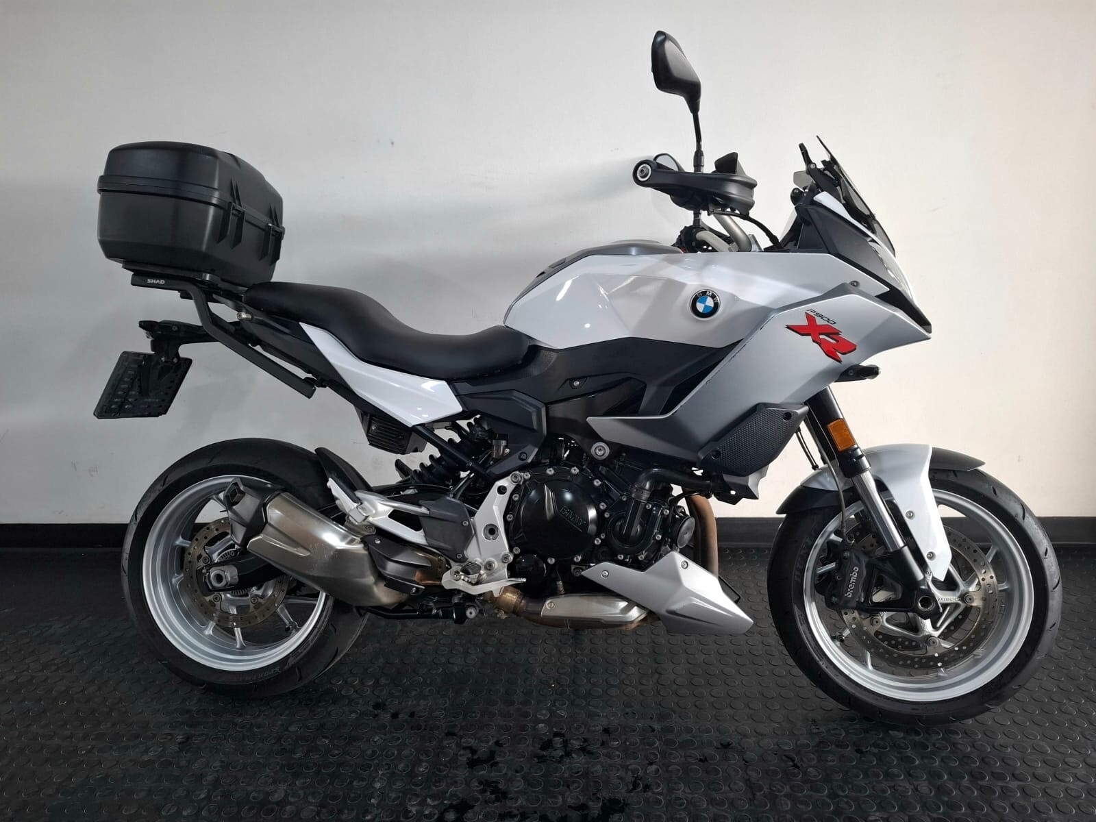 BMW F900 XR