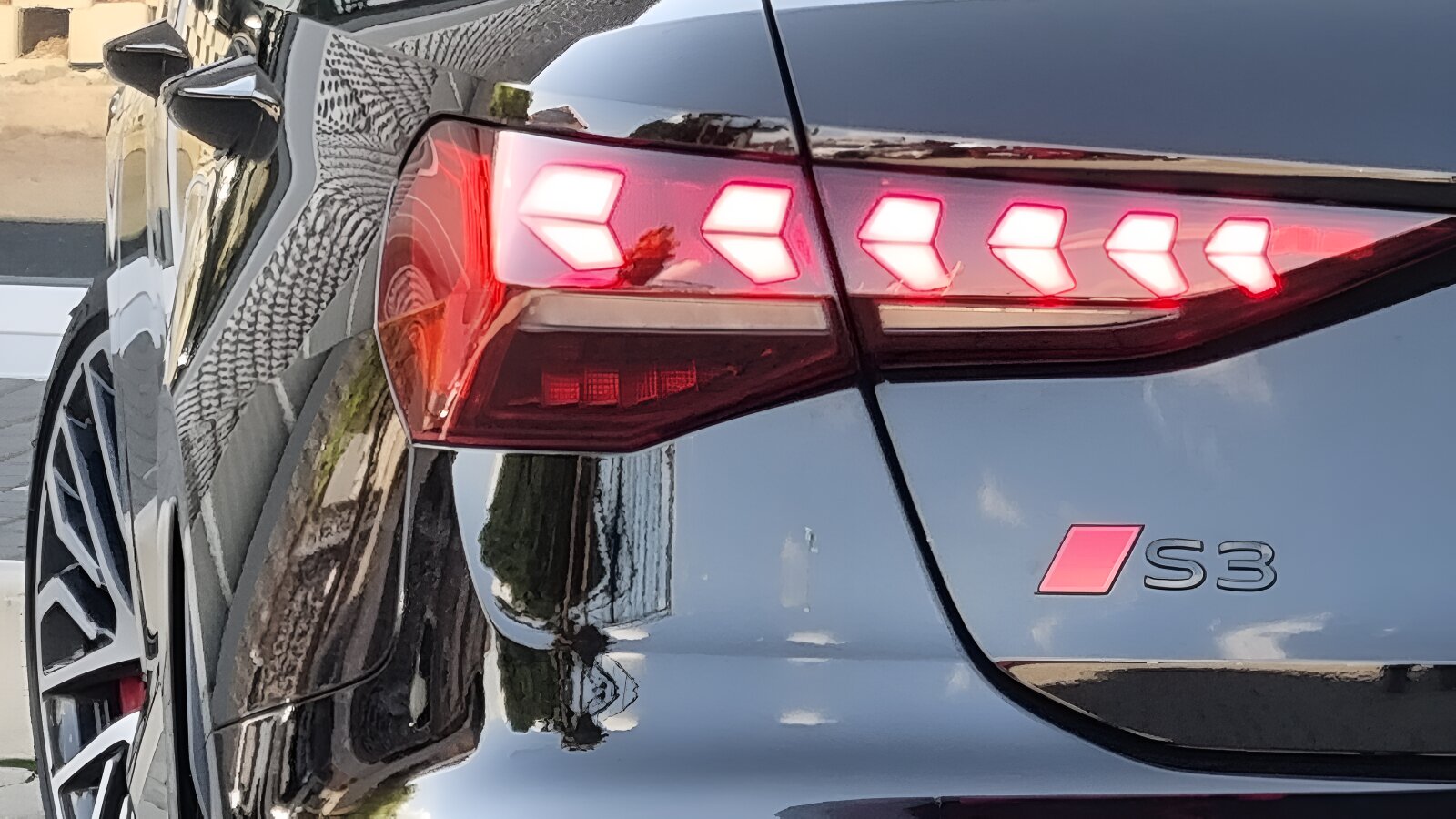 Audi S3 SPORTBACK TFSI QUATTRO