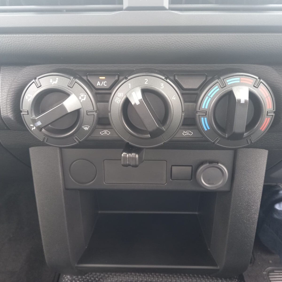 Mitsubishi TRITON 2.4DI-D SINGLE CAB GL