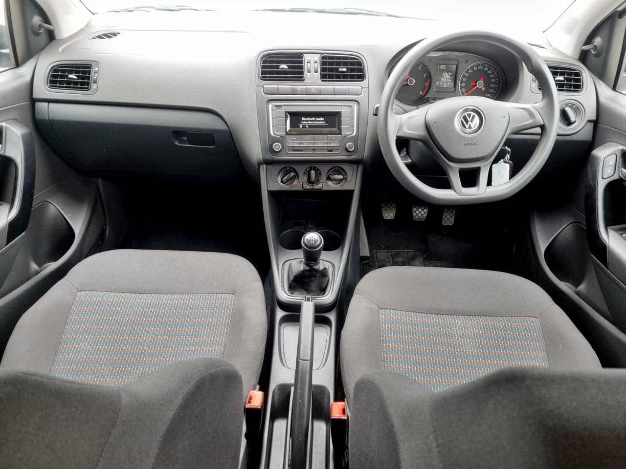 Volkswagen POLO VIVO HATCH 1.4 TRENDLINE