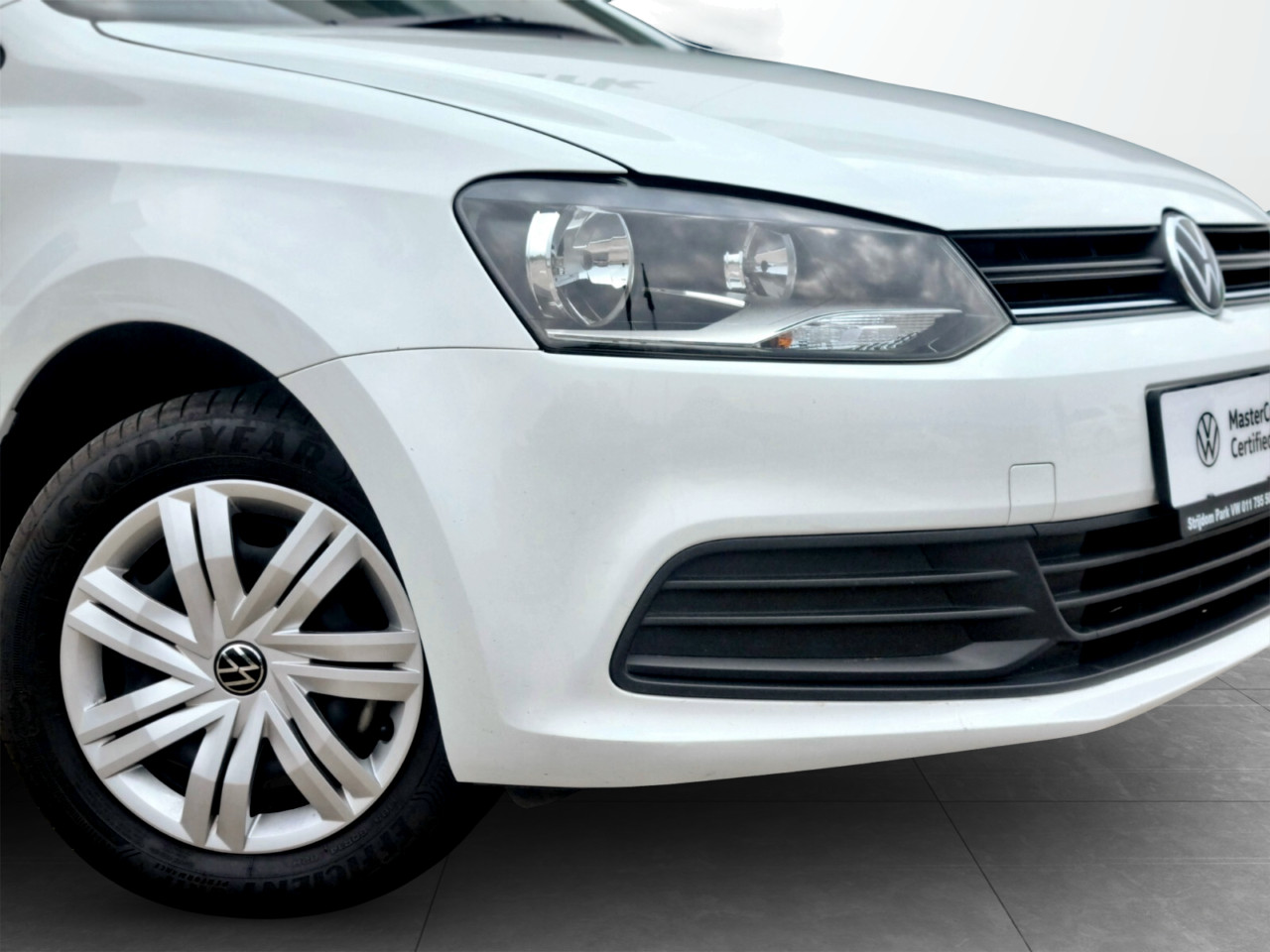 Volkswagen POLO VIVO HATCH 1.4 TRENDLINE