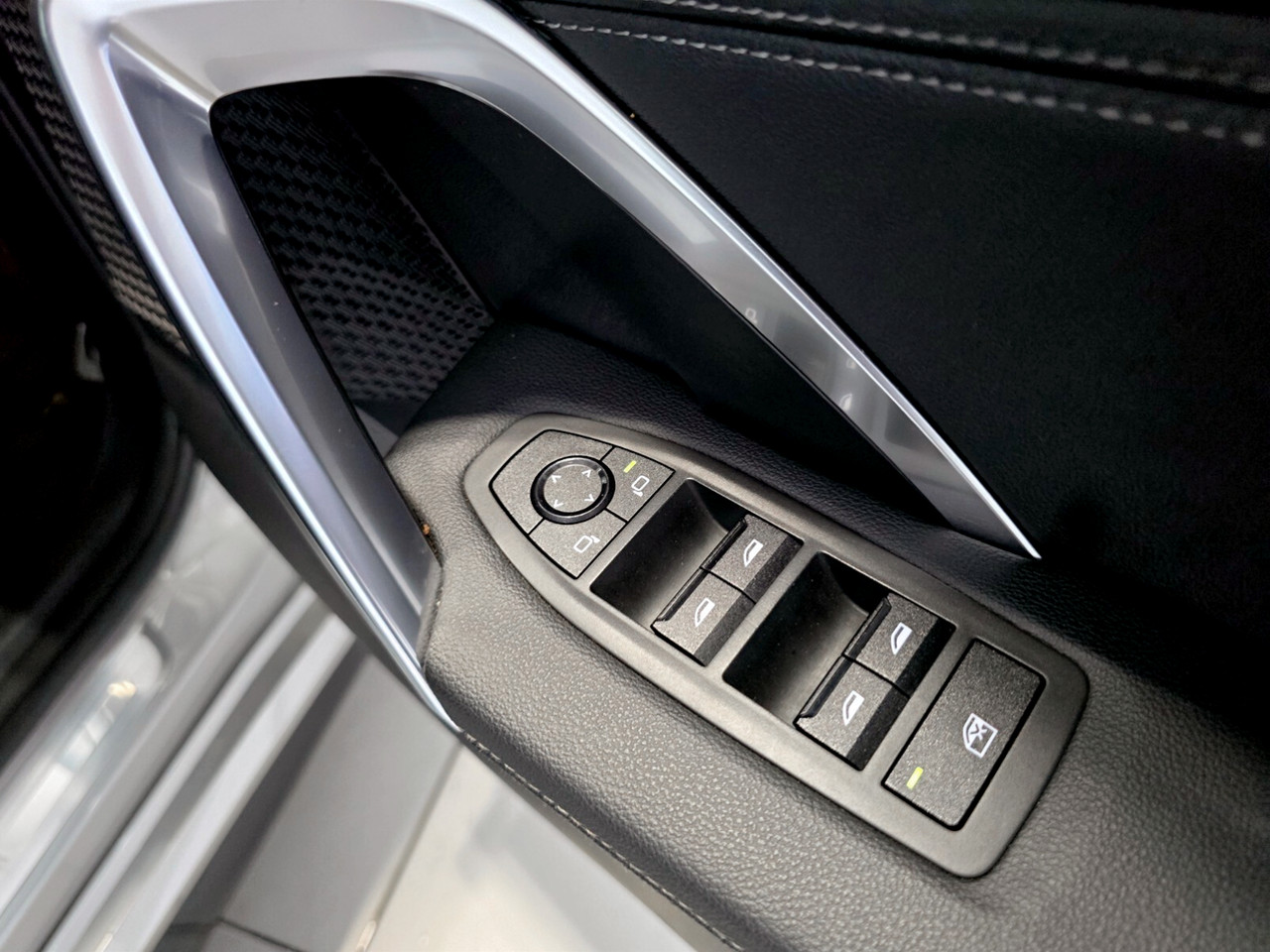 BMW X1 SDRIVE18D M-SPORT A/T (F48)