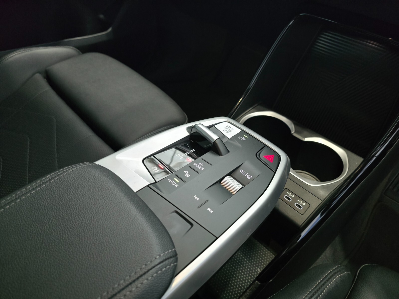 BMW X1 SDRIVE18D M-SPORT A/T (F48)