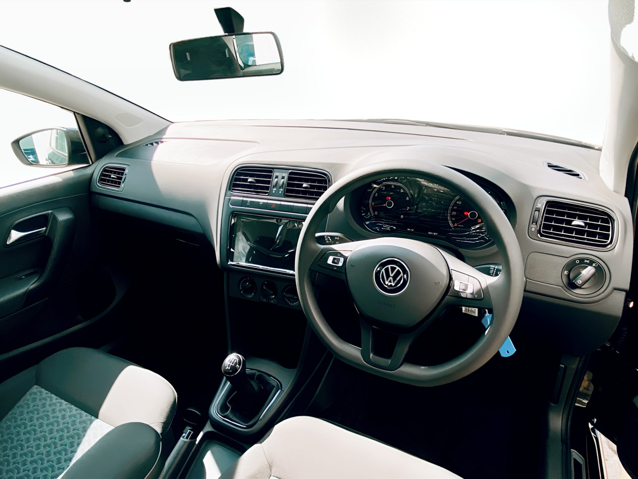 Volkswagen POLO VIVO HATCH 1.4 LIFE EDITION 15