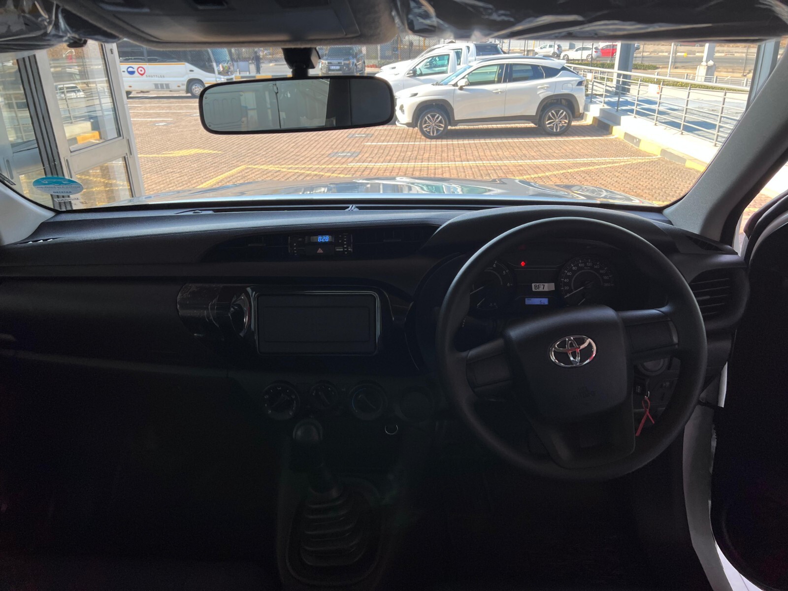 Toyota Hilux 2.4GD SINGLE CAB S (AIRCON)
