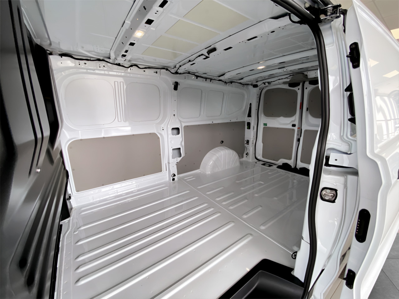 Volkswagen Transporter 2.0TDI PANEL VAN LWB AUTO