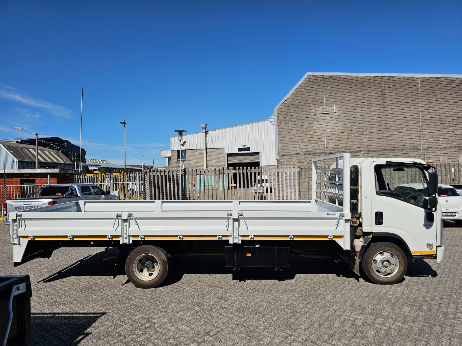Isuzu N-Series NQR 500 AMT