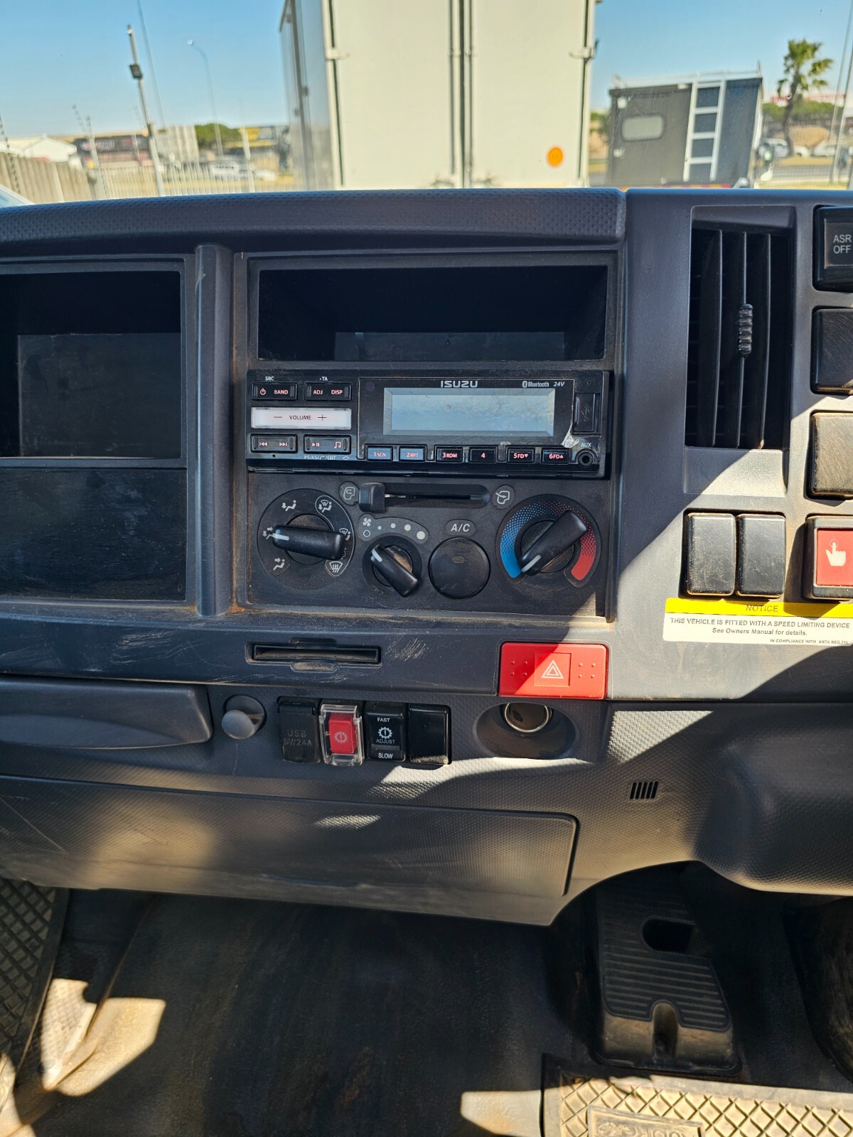 Isuzu N-Series NQR 500 AMT