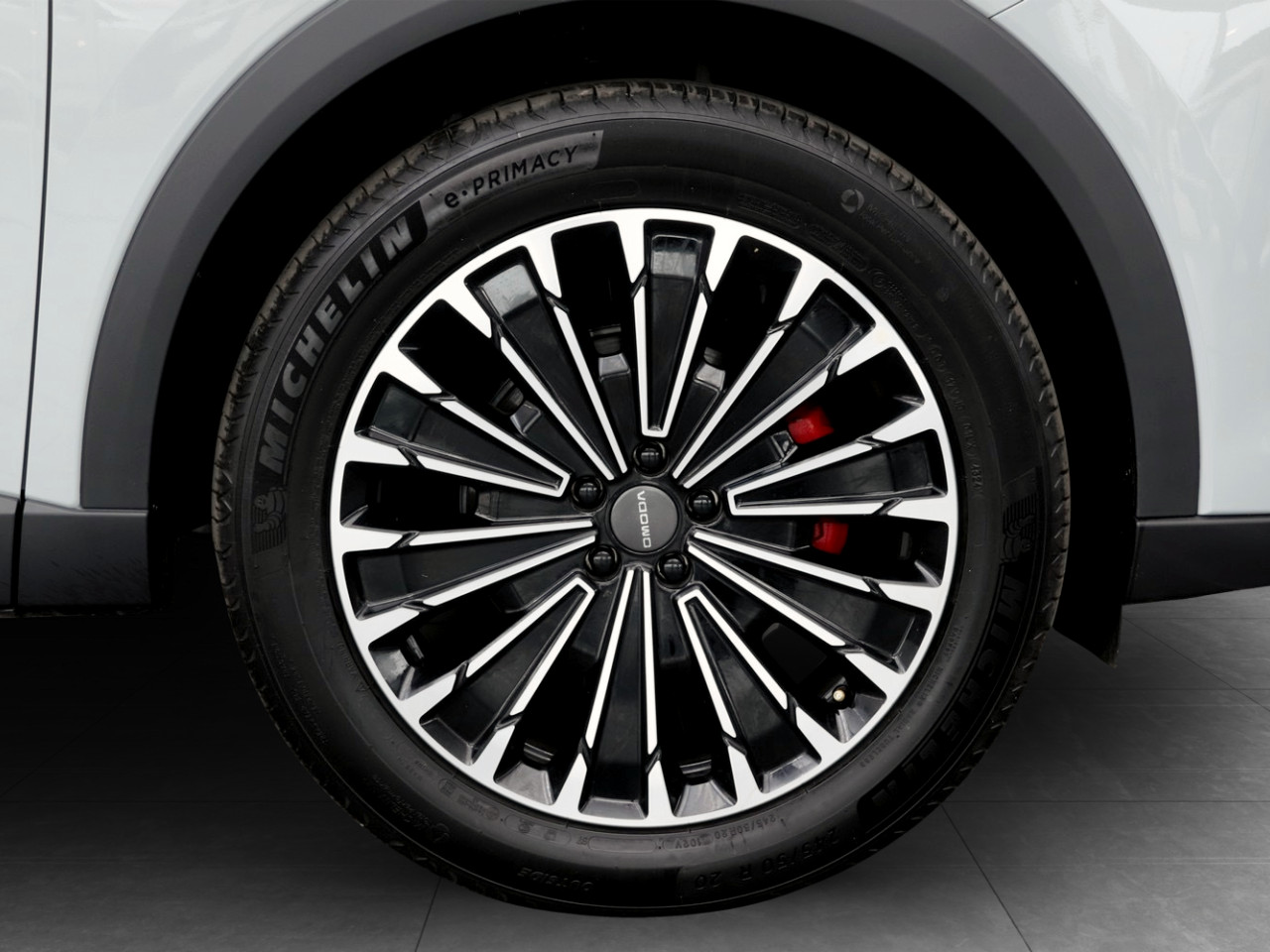 OMODA C9 2.0TGDI 400T EXPLORE AWD