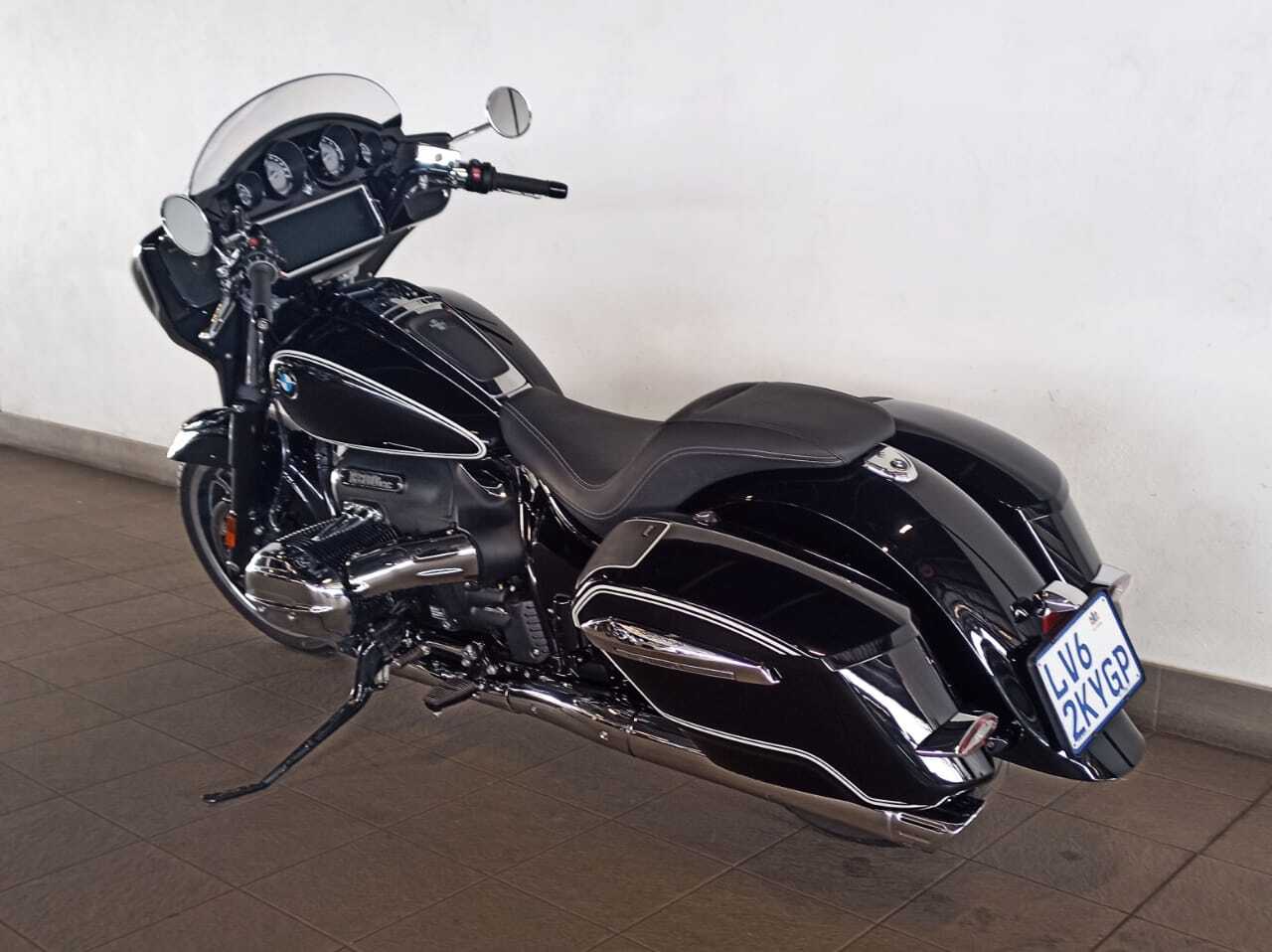 BMW R18 HARDBAGGER FIRST EDITION