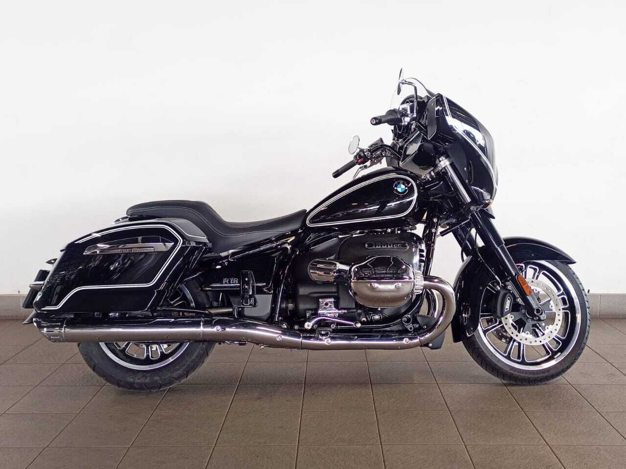BMW R18 HARDBAGGER FIRST EDITION
