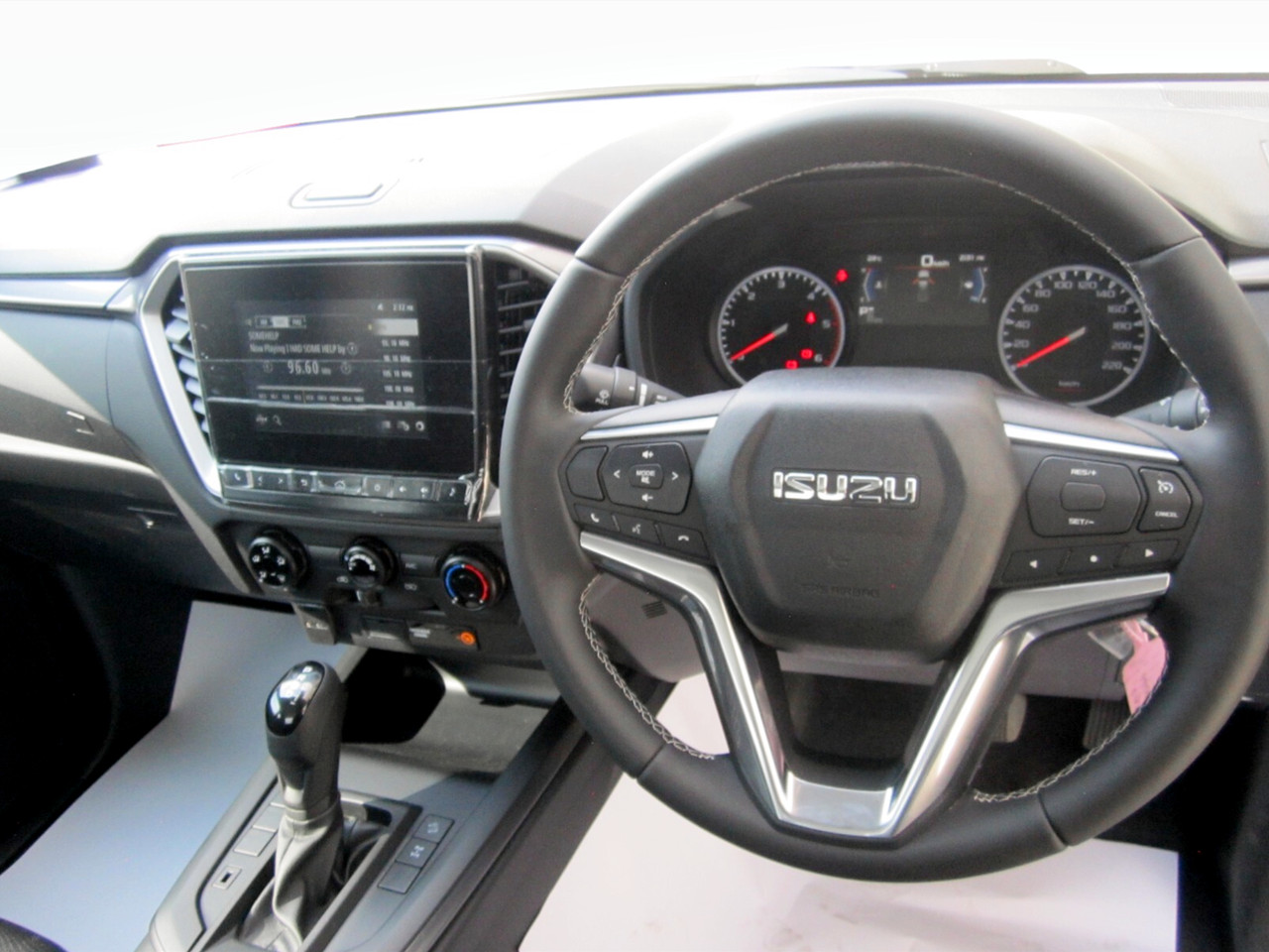 Isuzu D-Max 1.9TD EXTENDED CAB LS AUTO
