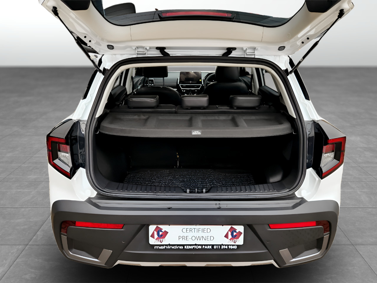Mahindra XUV 3XO 1.2T AX7L