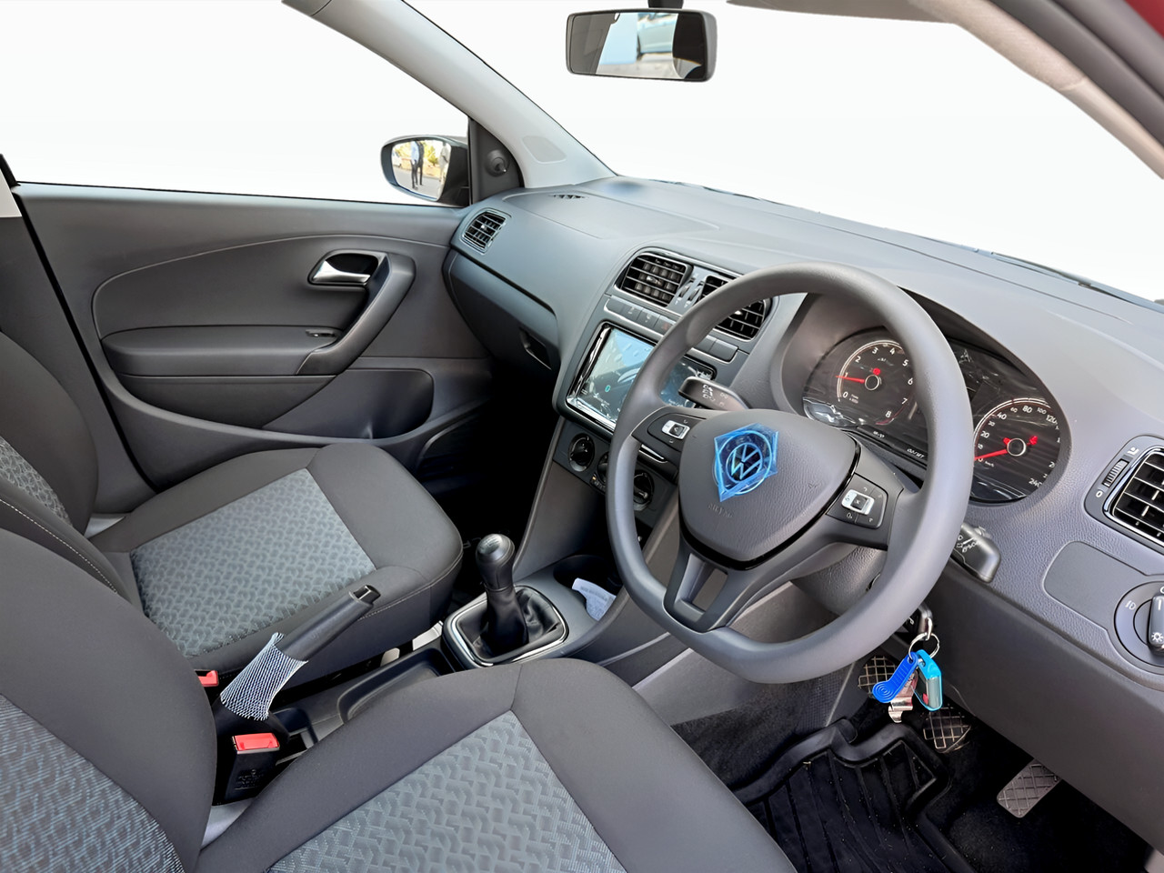 Volkswagen POLO VIVO HATCH 1.4 LIFE EDITION 15