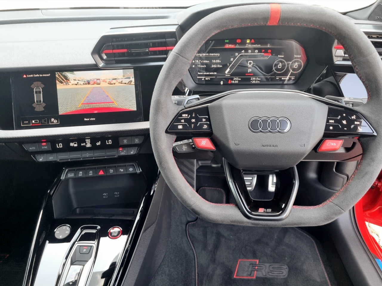 Audi RS3 SEDAN QUATTRO