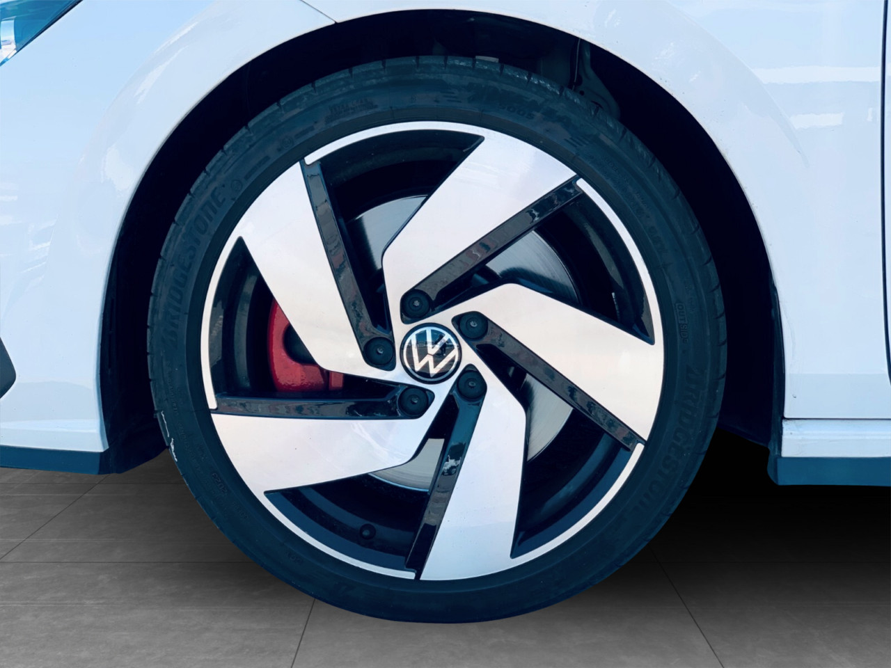 Volkswagen Golf GTI