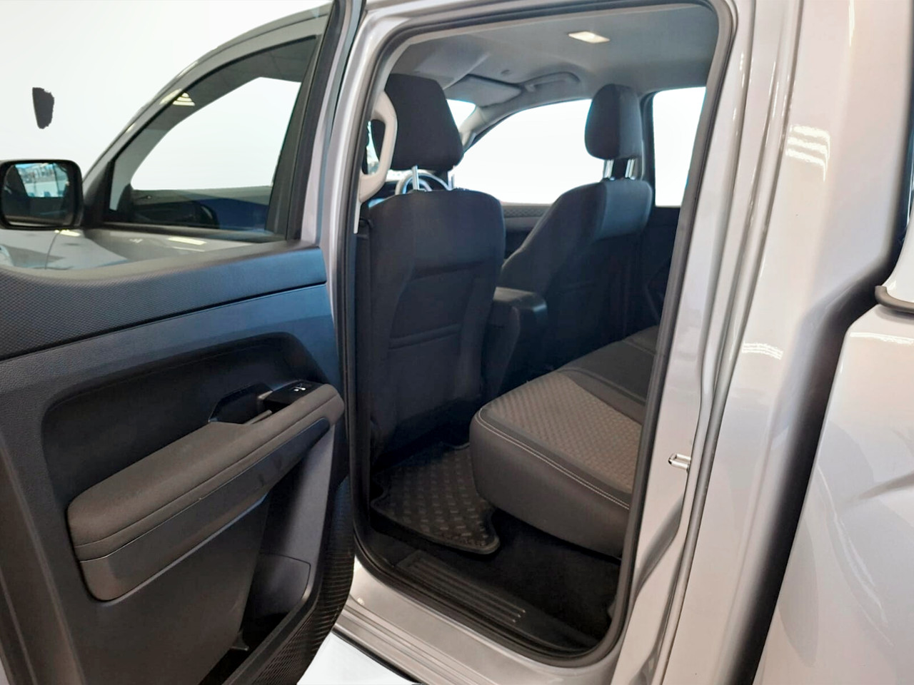 Volkswagen Amarok 2.0TDI DOUBLE CAB LIFE 4MOTION MANUAL