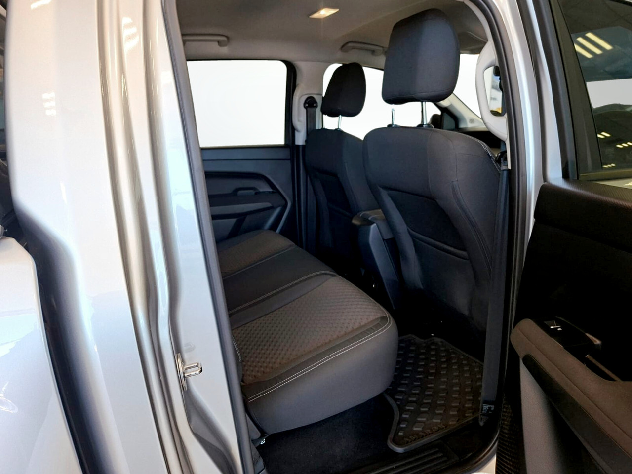 Volkswagen Amarok 2.0TDI DOUBLE CAB LIFE 4MOTION MANUAL