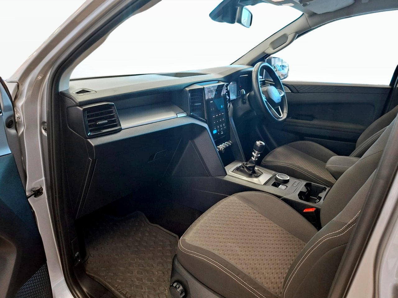 Volkswagen Amarok 2.0TDI DOUBLE CAB LIFE 4MOTION MANUAL