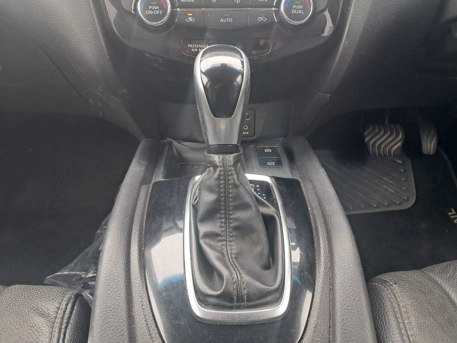 Nissan X-Trail 2.5 4X4 TEKNA