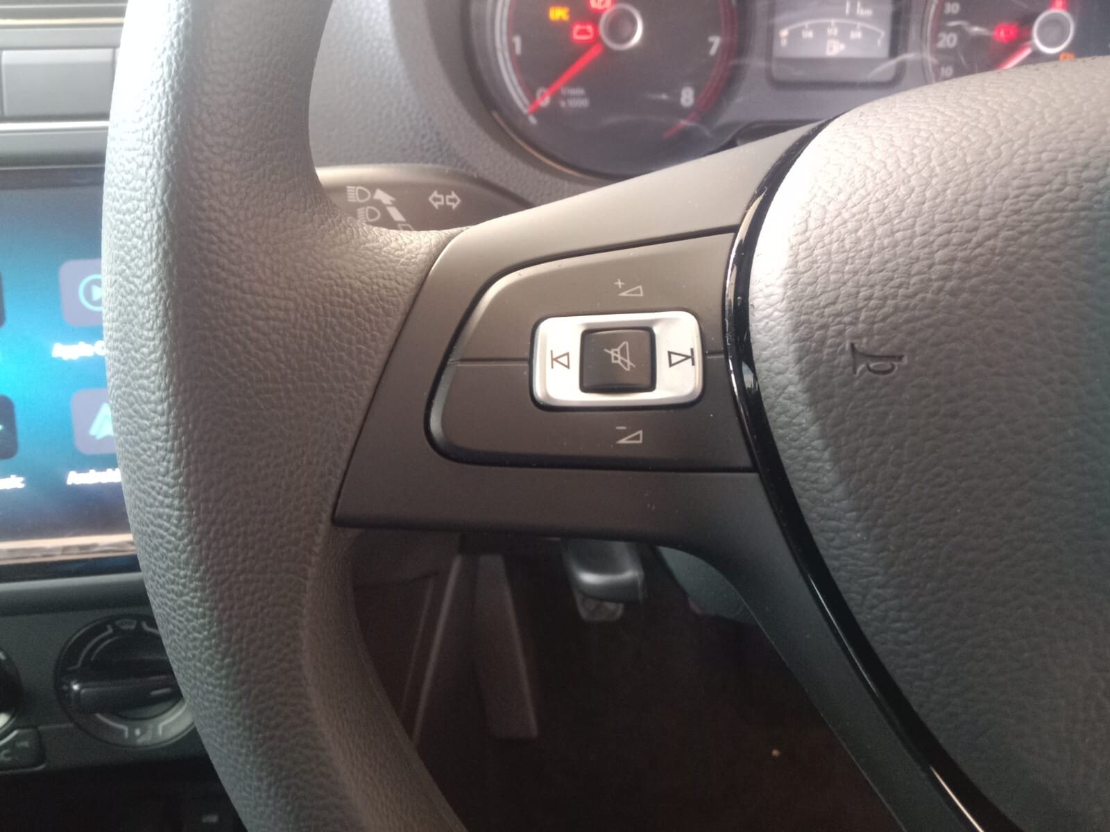 Volkswagen POLO VIVO HATCH 1.4