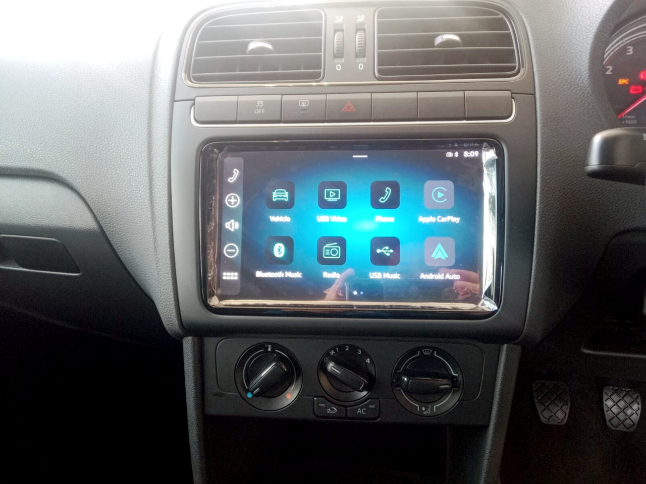 Volkswagen POLO VIVO HATCH 1.4
