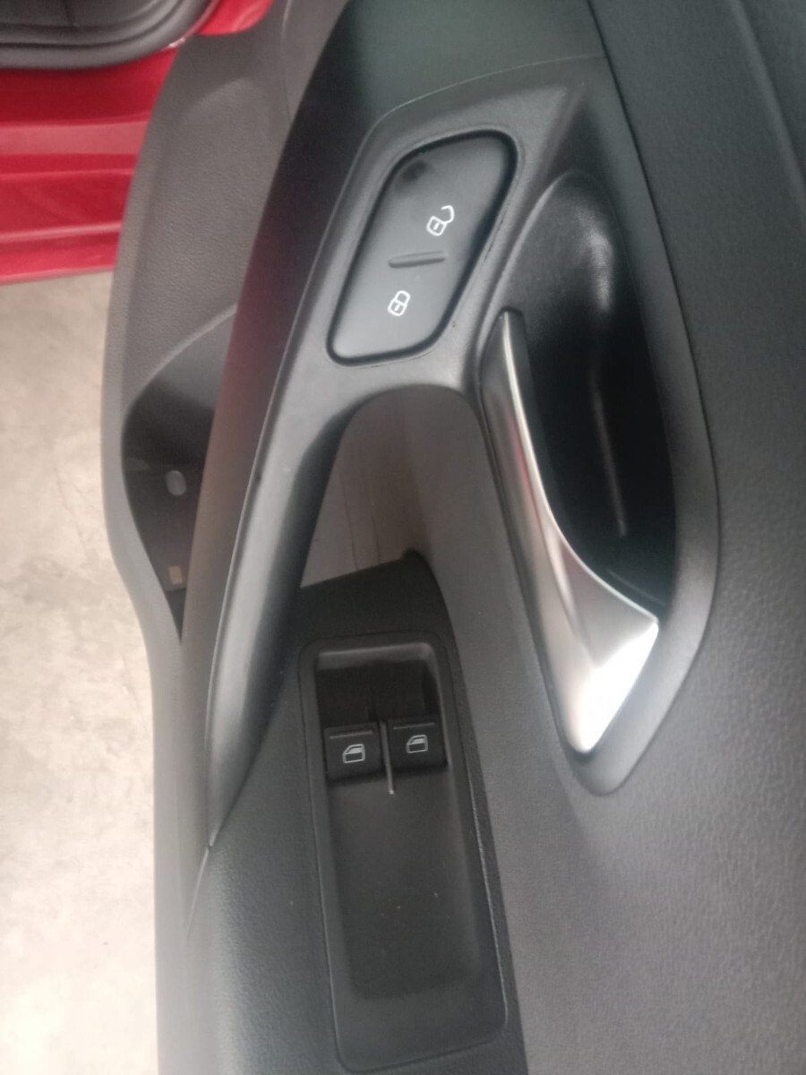 Volkswagen POLO VIVO HATCH 1.4
