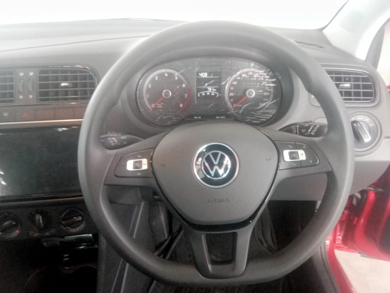 Volkswagen POLO VIVO HATCH 1.4