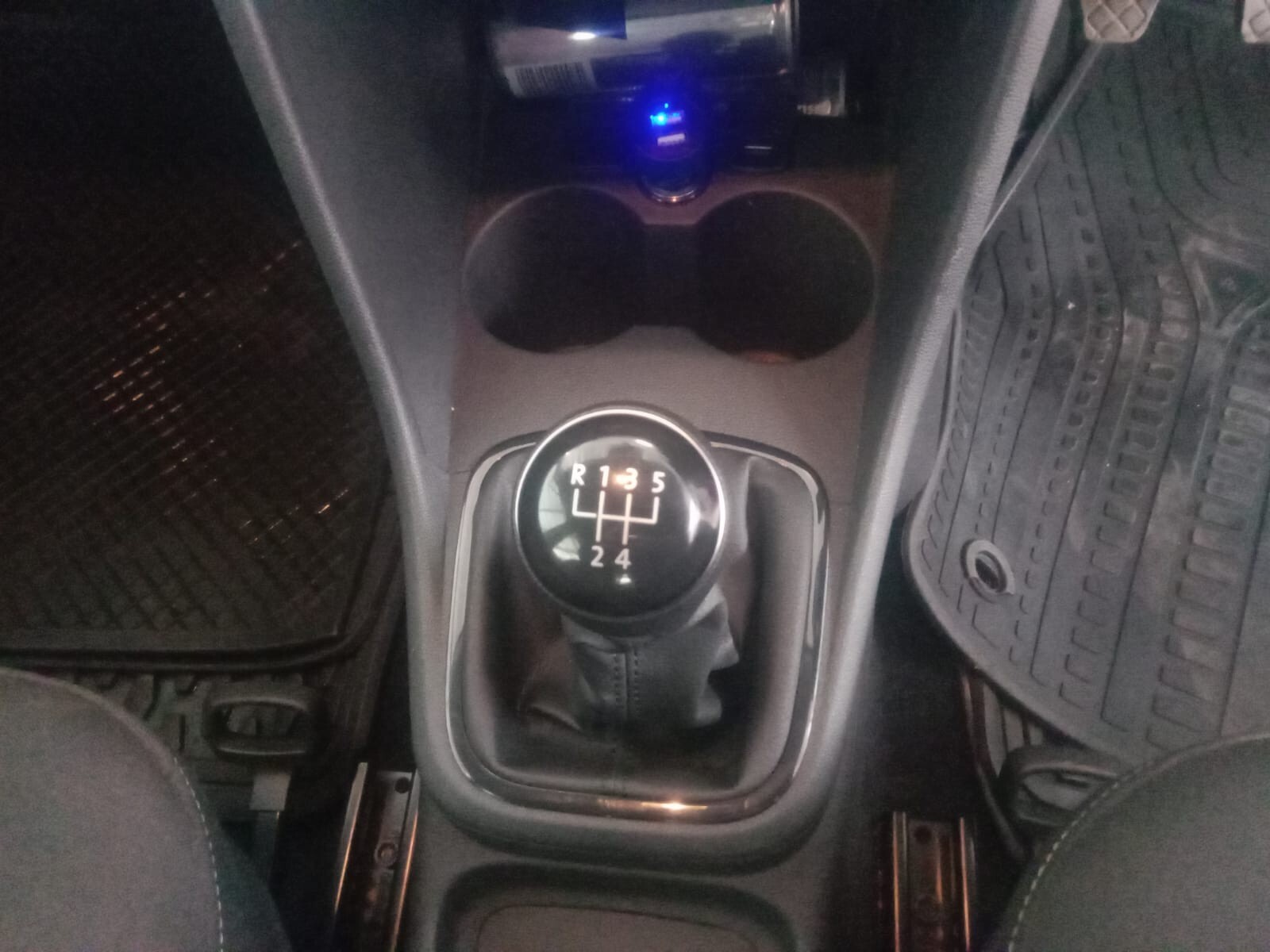 Volkswagen POLO VIVO HATCH 1.4