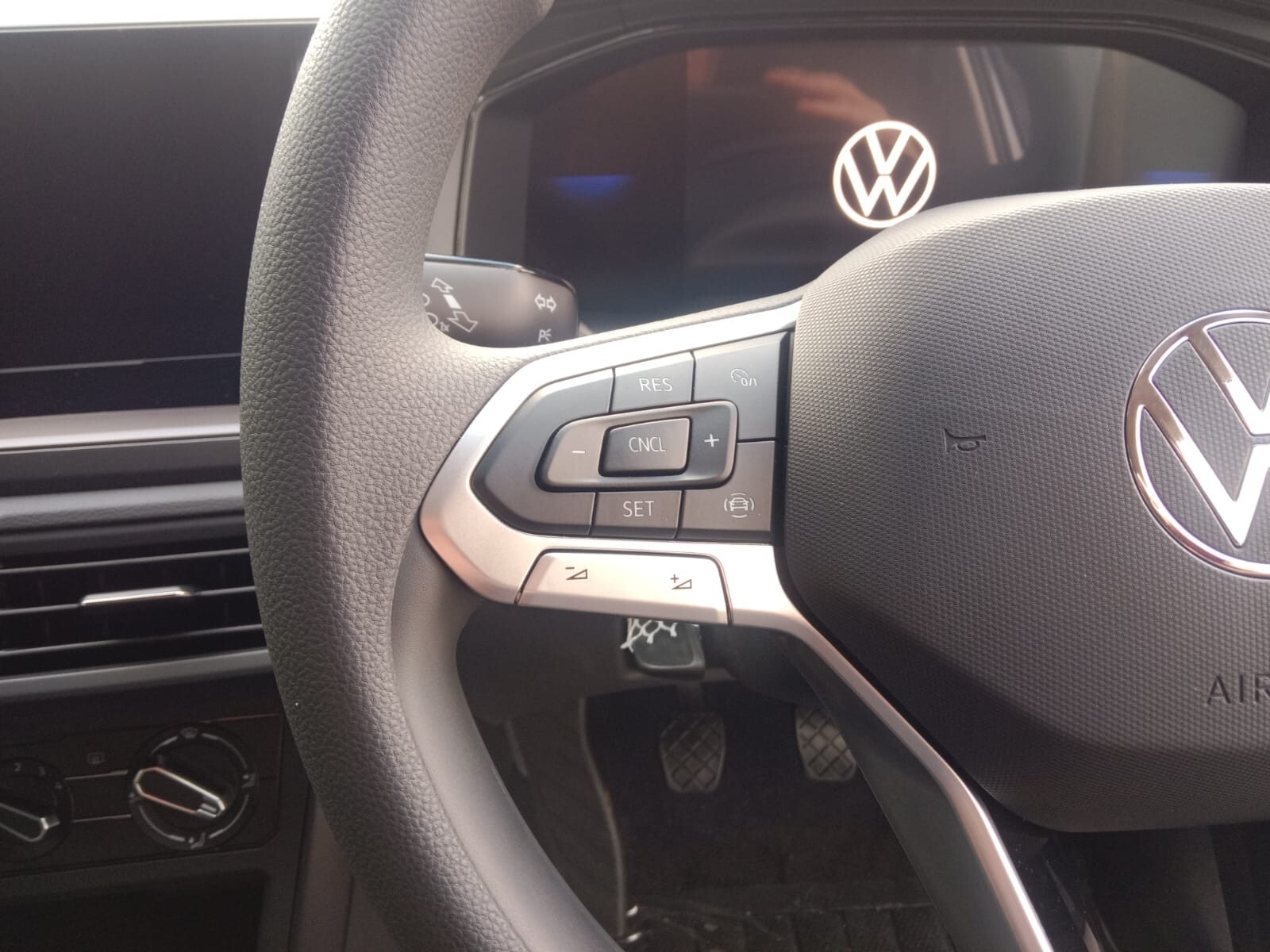 Volkswagen Polo HATCH 1.0TSI 70KW