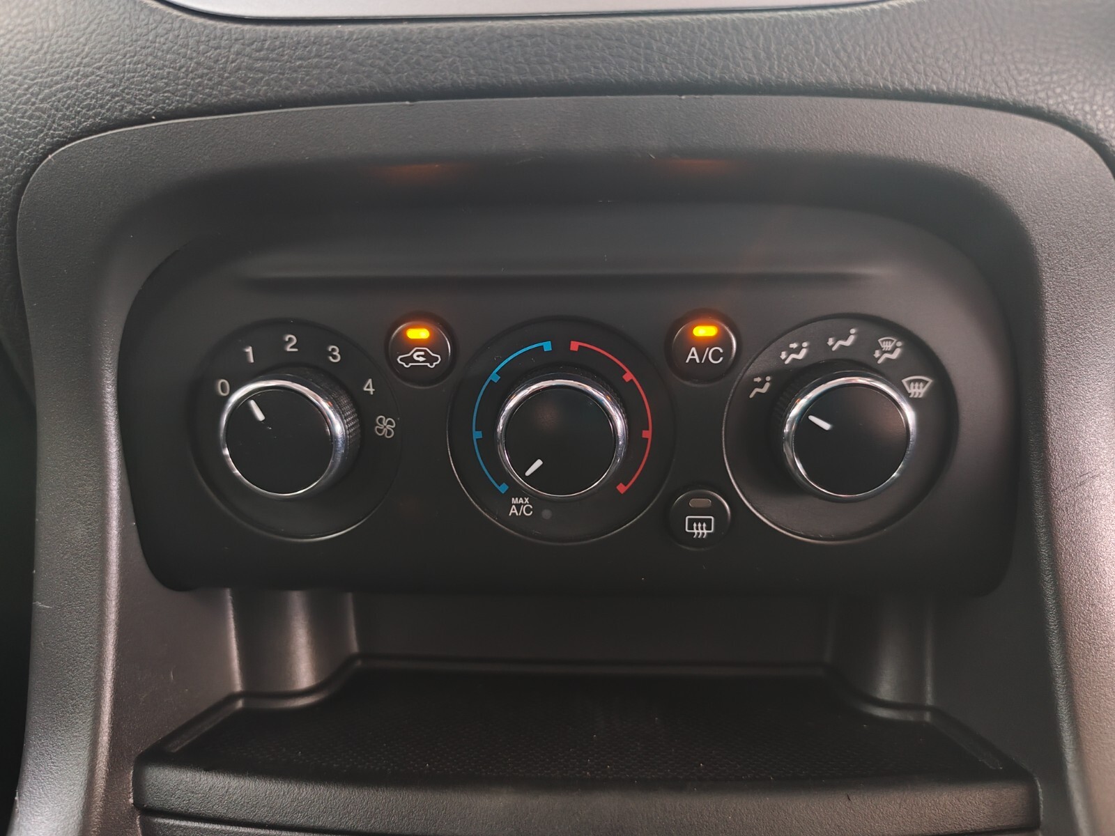Ford Figo HATCH 1.5 TREND