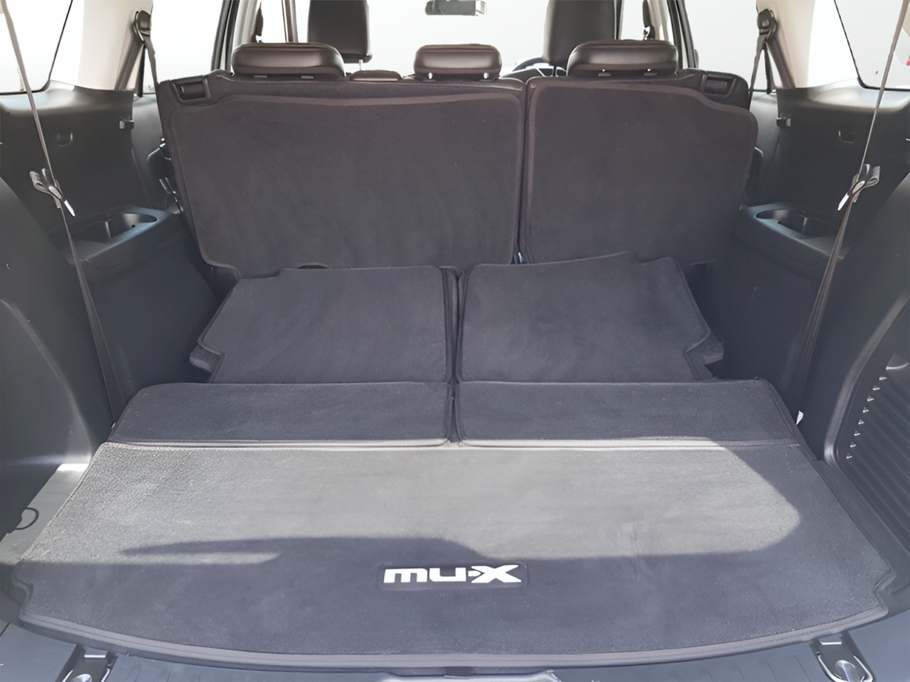 Isuzu MU-X 1.9TD LS